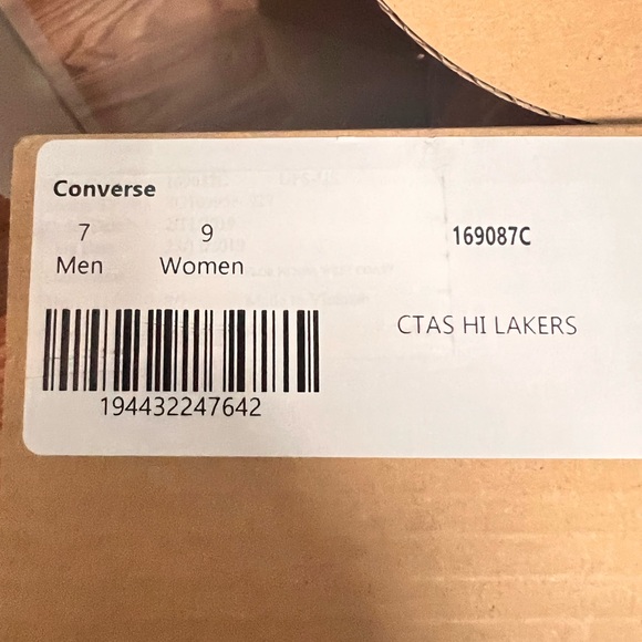 CONVERSE CTAS HI LAKERS BASKETBALL - Picture 8 of 12